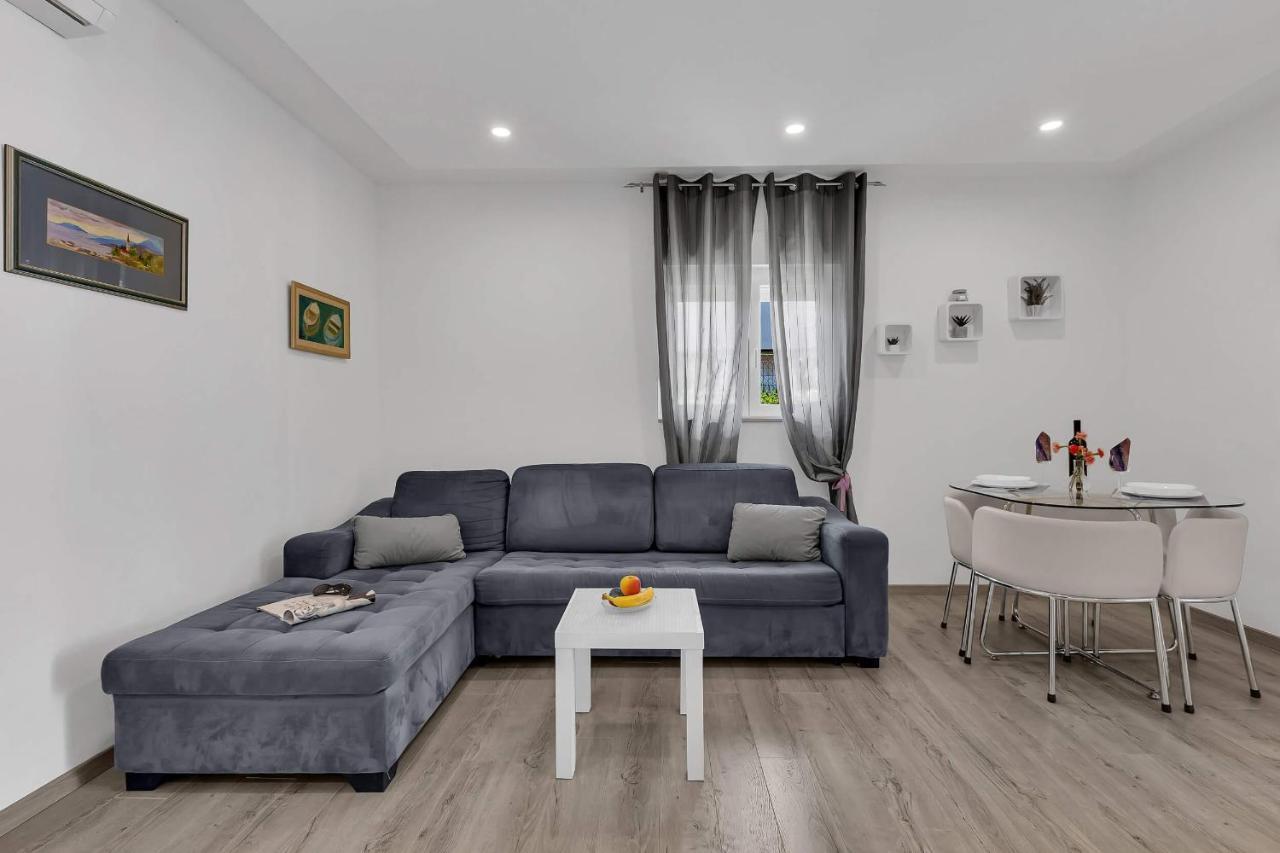 Sunny Garden Apartments Ana Makarska Eksteriør billede