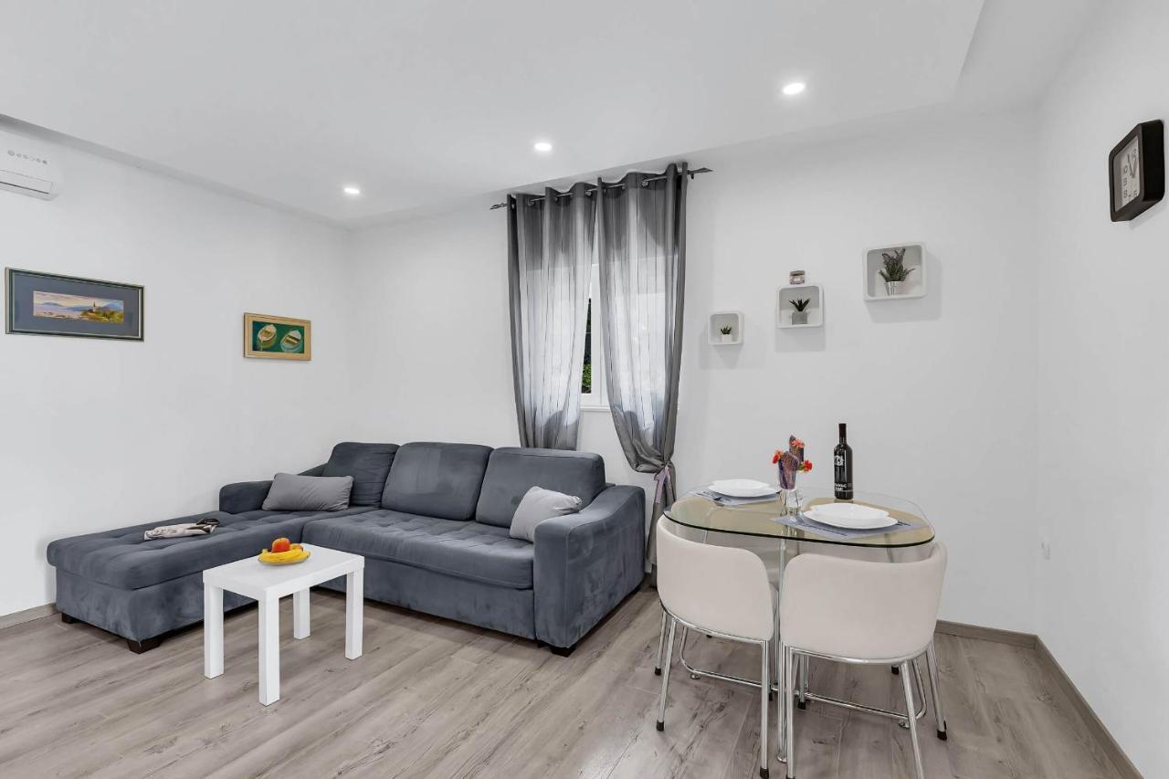 Sunny Garden Apartments Ana Makarska Eksteriør billede