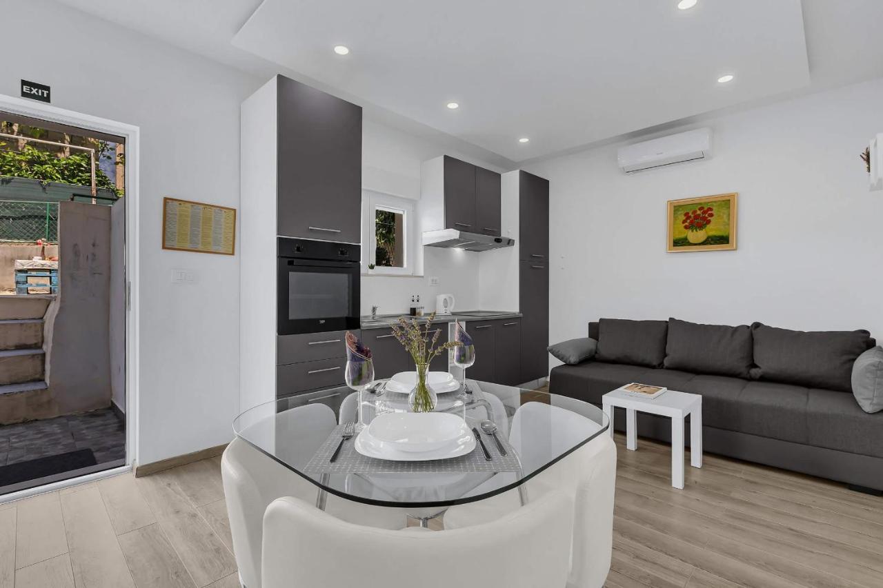 Sunny Garden Apartments Ana Makarska Eksteriør billede